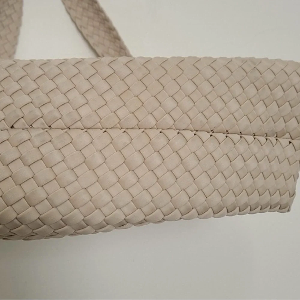 Naghedi Nomad Medium Hobo in Ecru - Picture 3 of 8